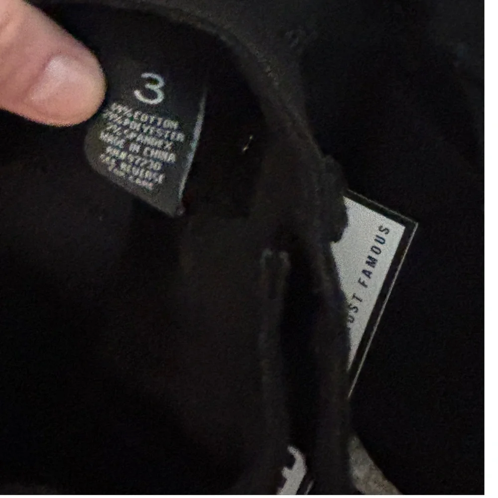 NWT Almost Famous Black Distressed Vintage Mom Jeans Size 3 - Picture 5 of 11